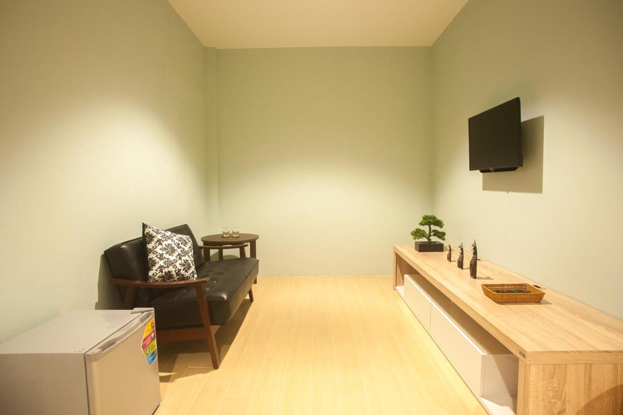 Albergue Baan Ploy In (Adults Only) Chiang Mai Exterior foto