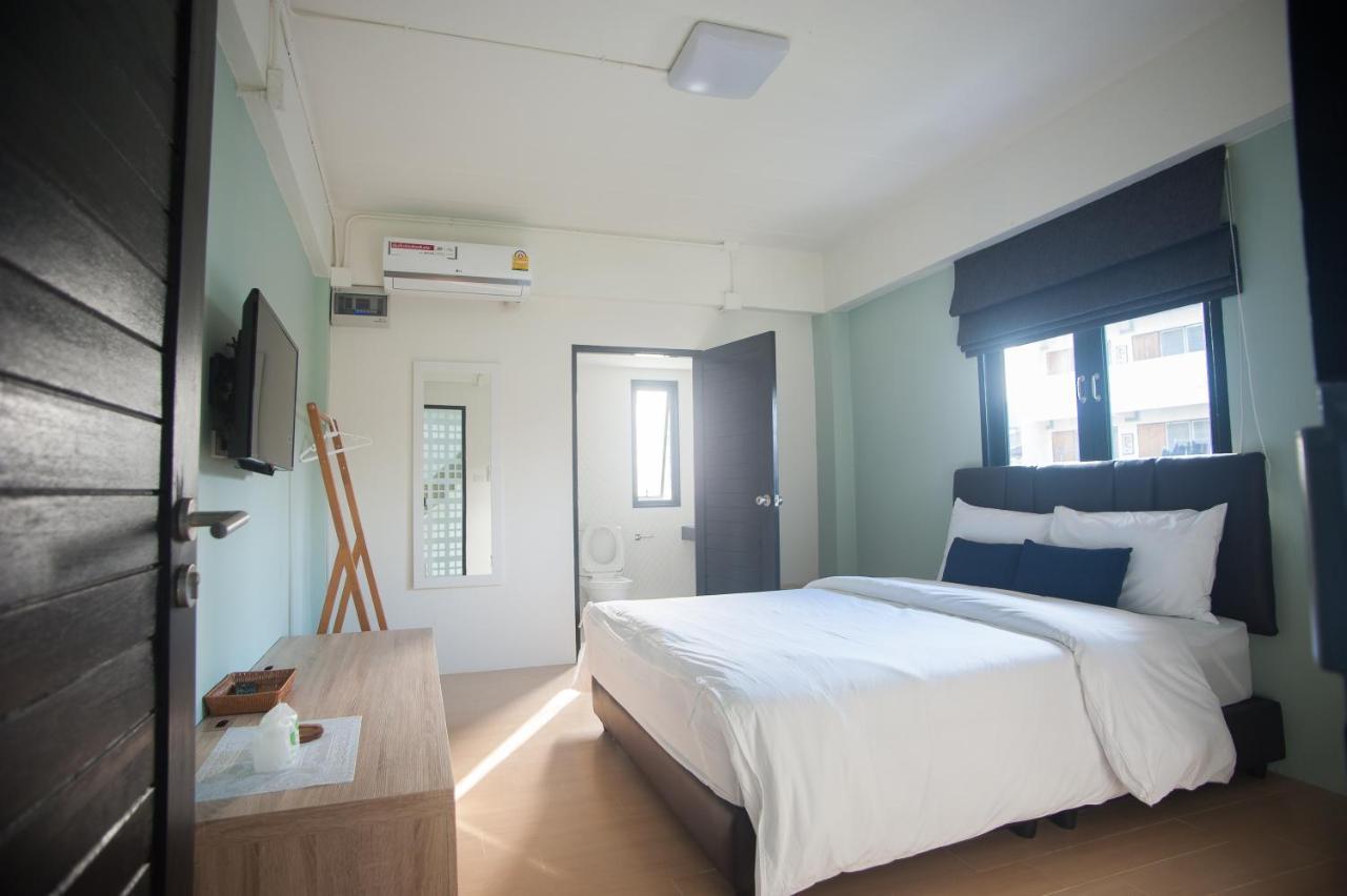 Albergue Baan Ploy In (Adults Only) Chiang Mai Exterior foto