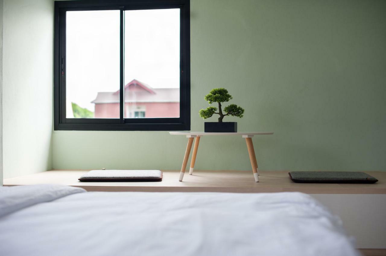 Albergue Baan Ploy In (Adults Only) Chiang Mai Exterior foto
