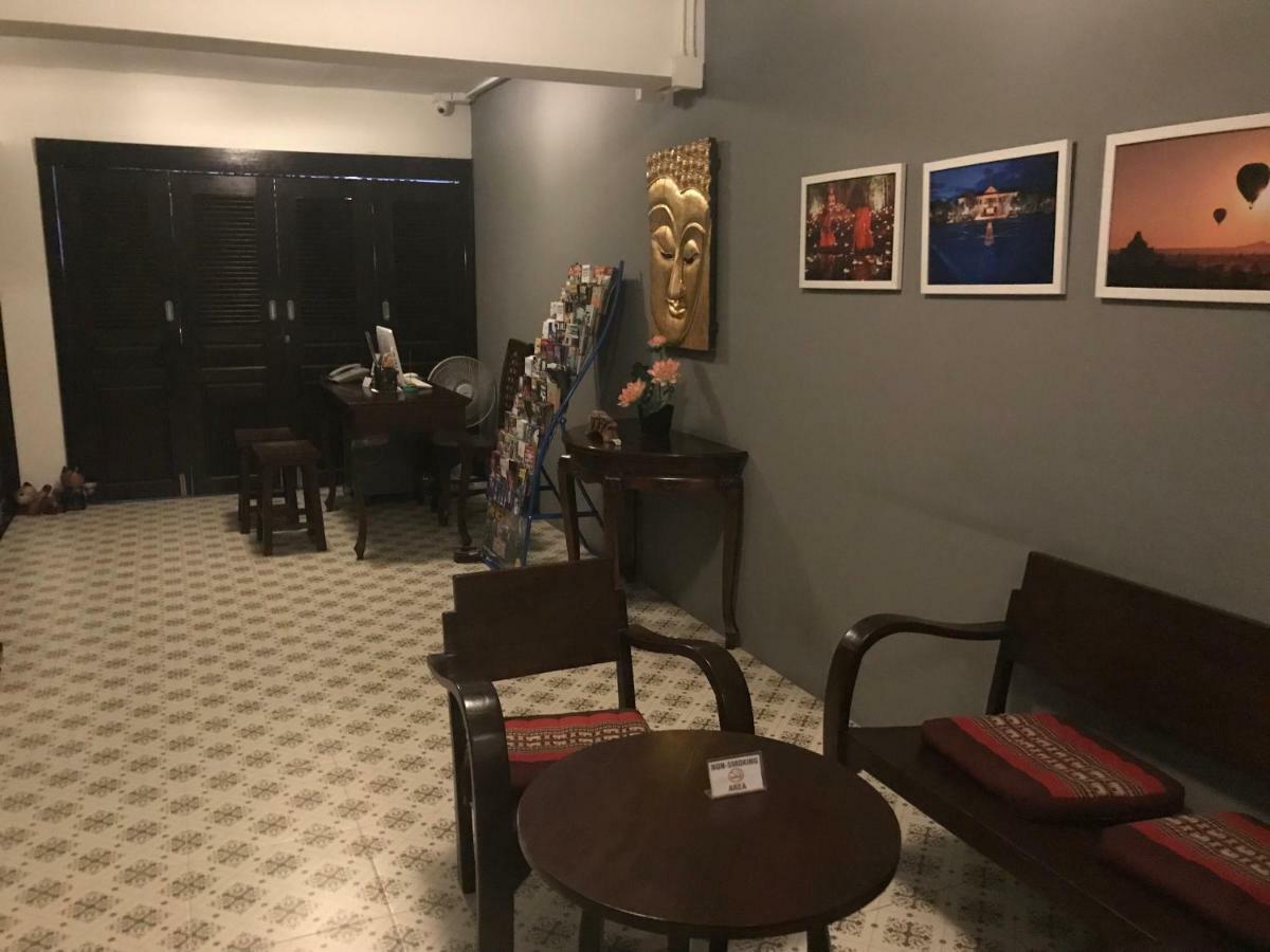 Albergue Baan Ploy In (Adults Only) Chiang Mai Exterior foto